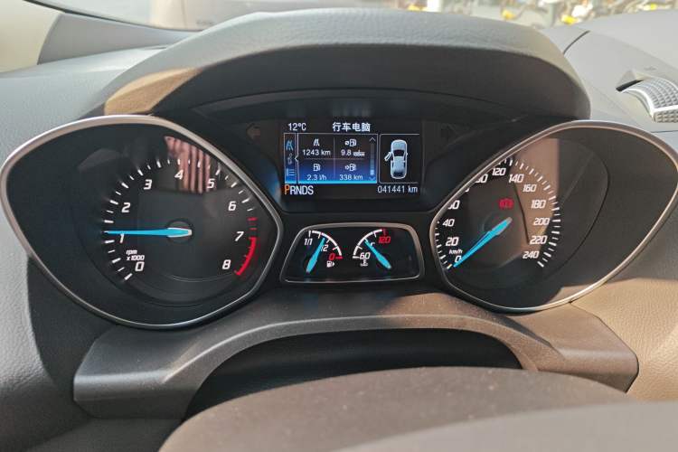 Used Ford Kuga 2015 2.0L GTDi Four-Wheel-Drive Sport Model