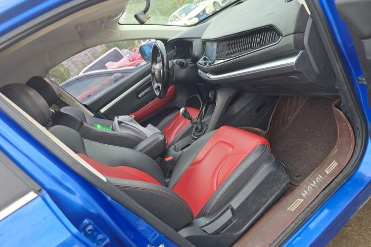 Used Haval H2s 2017 Blue Label 1.5T Manual Comfort Edition