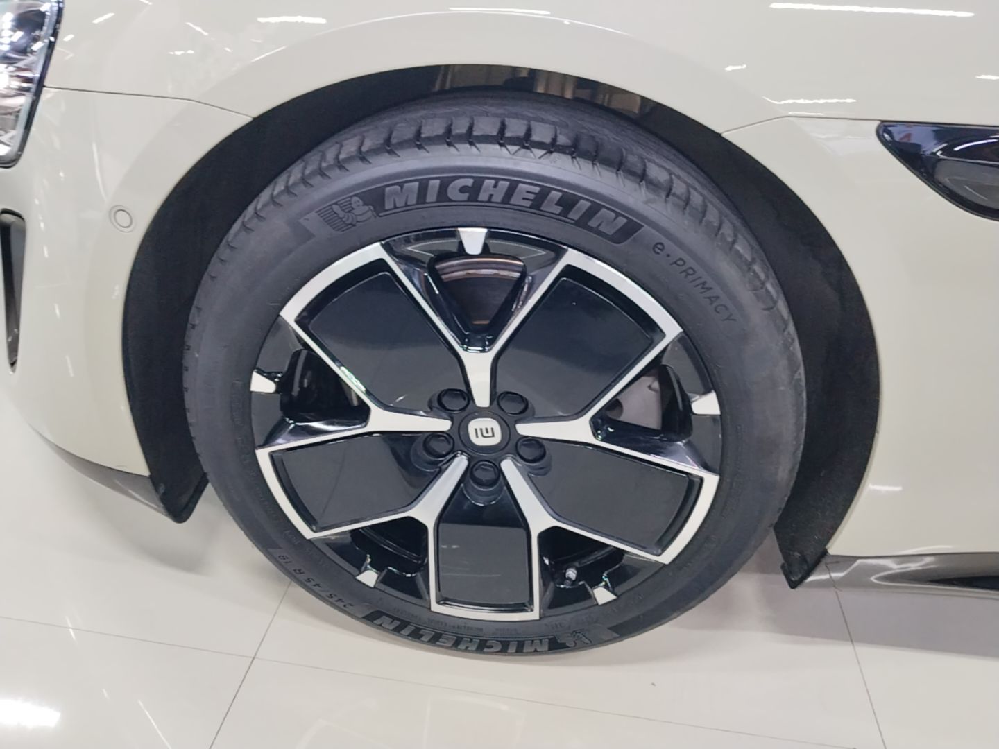 Xiaomi Auto SU7 2024 Rear-Drive Long-Range Intelligent Driving Version — снимка 10