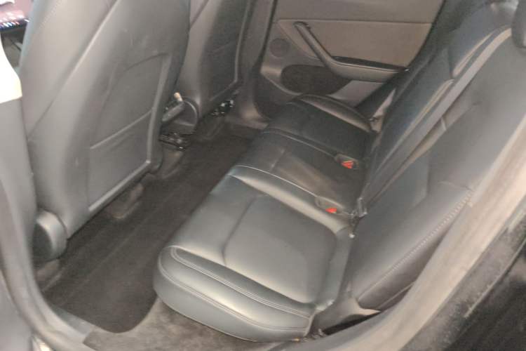 Used Tesla Model Y 2022 Rear-Wheel-Drive Version
