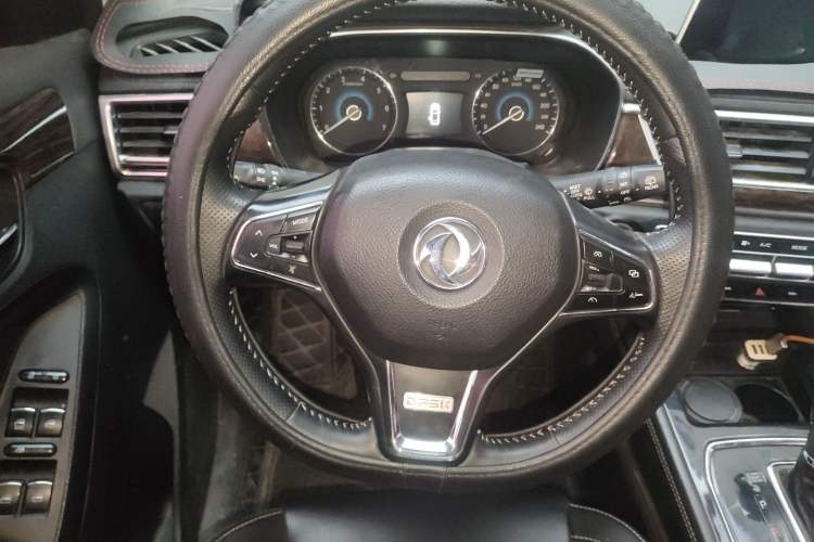 Used Dongfeng Fengon 580 2017 1.5T CVT Smart Style Model
