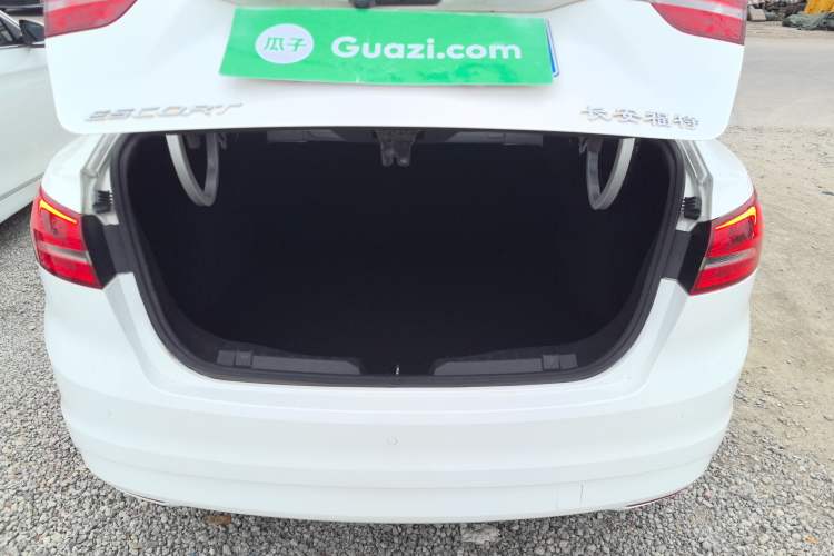 Used Ford Escort 2015 1.5L Automatic Fashion Model Trunk