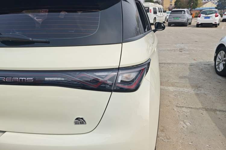 Used BYD Dolphin 2023 420 km Fashion Edition Right Rear Taillight