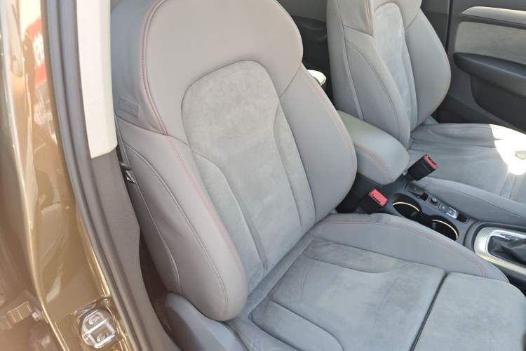 Used Audi Q3 2016 40 TFSI quattro all-wheel drive style model Right Front Seat