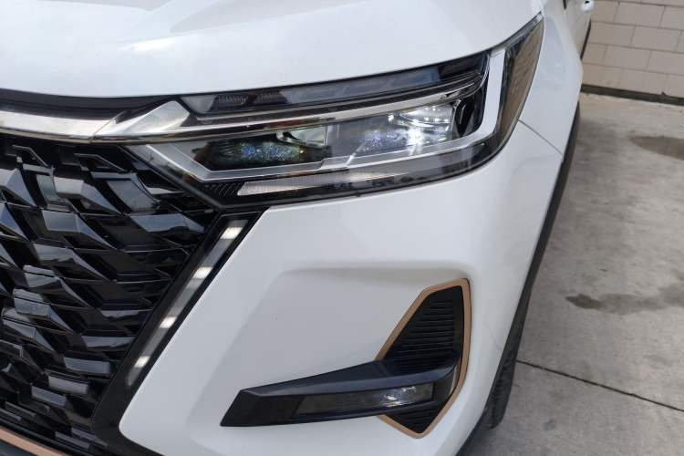 Used Chery Tiggo 8 PRO 2024 Champion Edition 390T Two-Wheel Drive Peak Version 5 Seats
