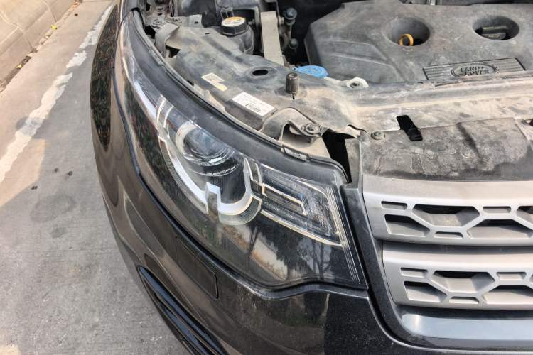 Used Land Rover Discovery Sport 2016 2.0T SE Right Front Headlight