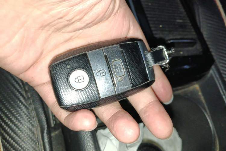 Used Kia K4 2014 1.8L Automatic GLS
