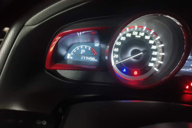 Used Mazda 3 Axela 2016 Sedan 1.5L Automatic Comfort Model
