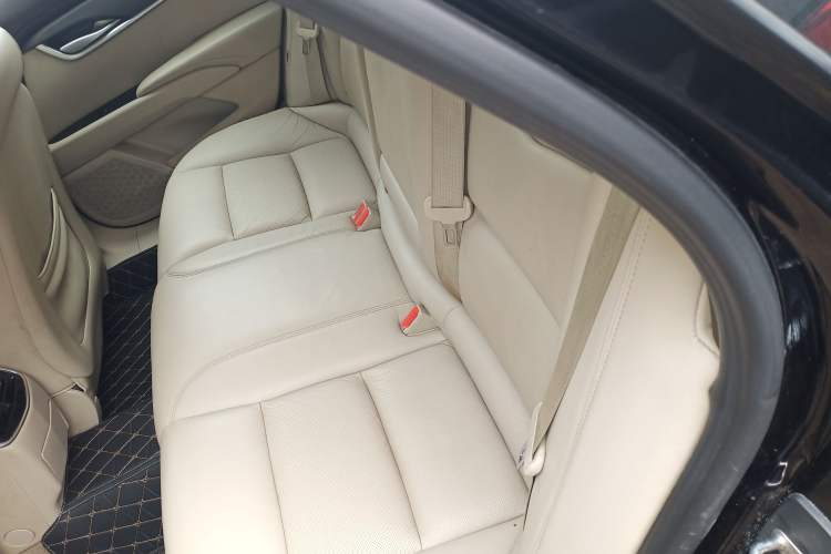 Used Cadillac XTS 2014 28T Comfort Version
