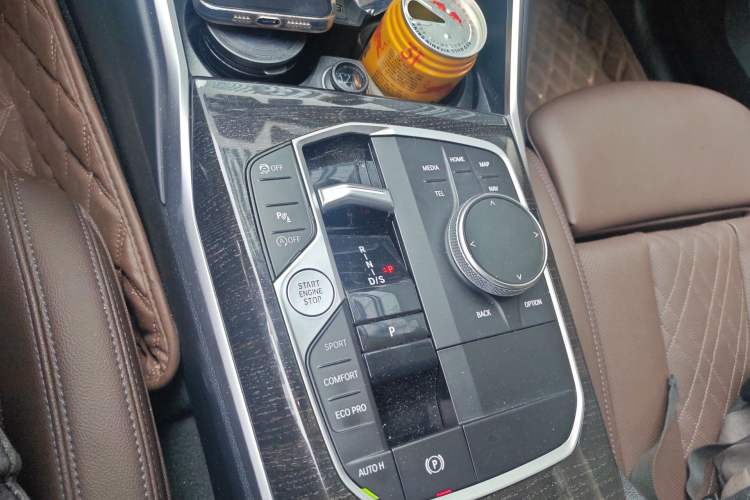 Used BMW 3 Series 2023 325Li M Sport Package Gear Lever