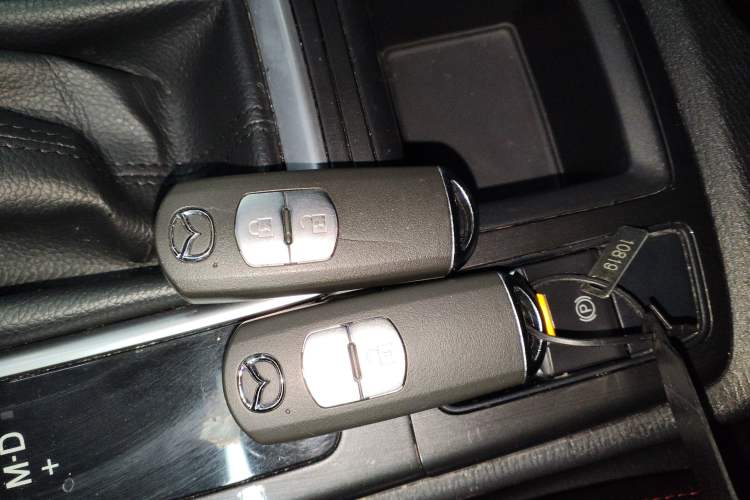 Used Mazda CX-5 2015 2.0L Automatic Two-Wheel Drive Urban Version