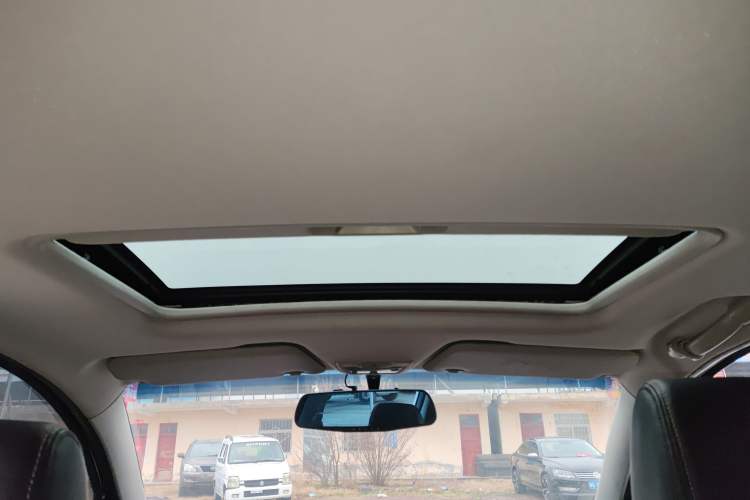 Used Baojun 310 2017 1.5L Automatic Luxury Model
