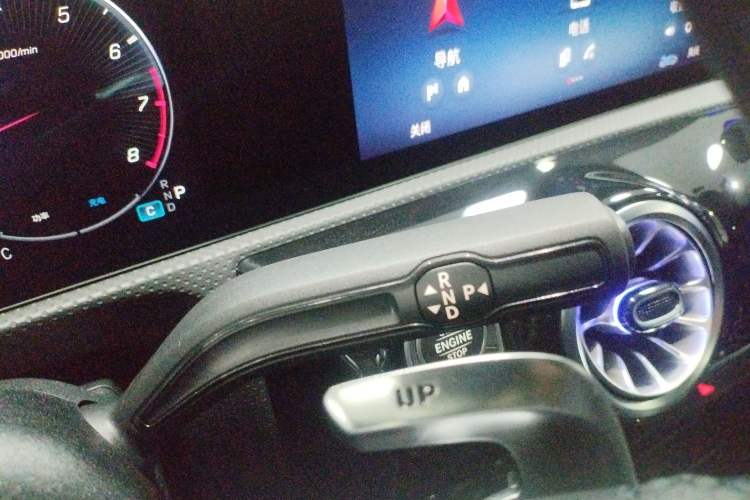 Used Mercedes-Benz A AMG 2025 AMG A 35 L 4MATIC Gear Lever