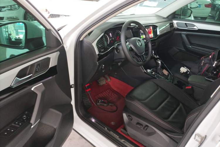 Used Volkswagen Tayron 2019 330TSI Two-Wheel Drive Luxury Model China VI Standard Driver Seat