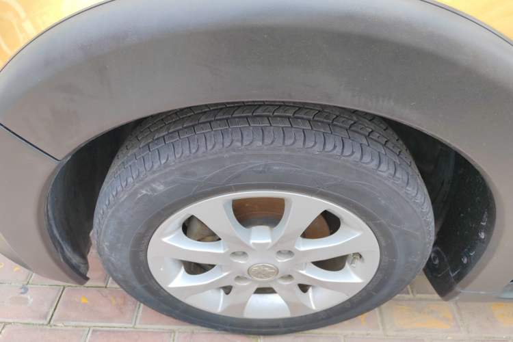 Used Venucia R50X 2015 1.6L Automatic Luxury Edition
