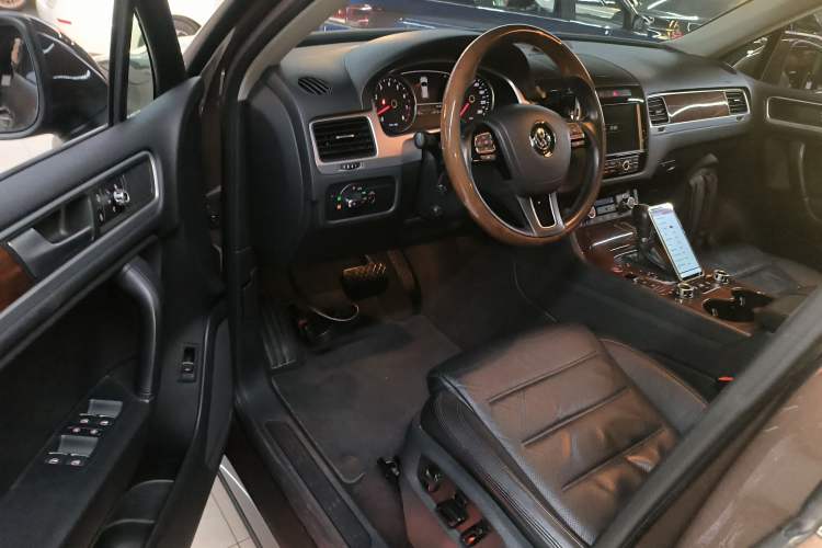 Used Volkswagen Touareg 2015 3.0 TSI Luxury Model