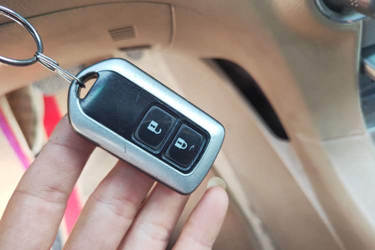 Used Toyota Highlander 2012 2.7L 2WD 5-Seater Elite Edition
