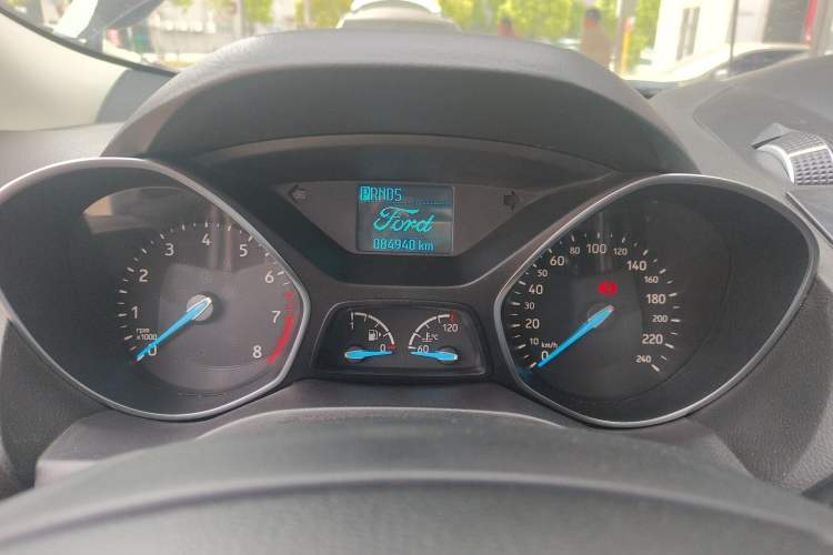 Used Ford Kuga 2019 EcoBoost 180 Two-Wheel-Drive Platinum Edition China VI Standard
