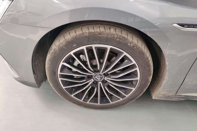 Used BYD Han 2023 DM-i Champion Edition 121KM Prestige Model