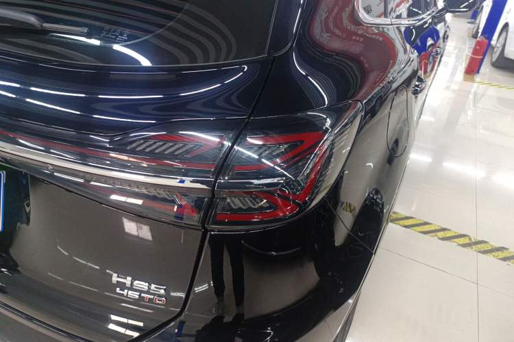 Used Hongqi HS5 2023 2.0T Qixiang Pro Edition
