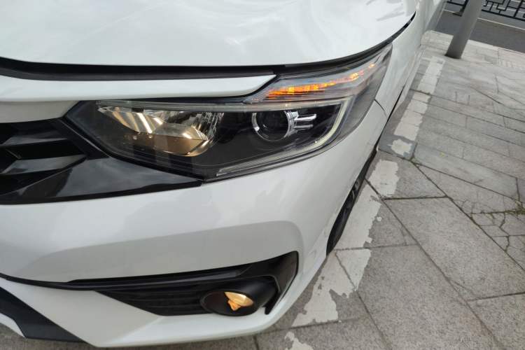 Used Honda Envix 2022 180TURBO CVT Enjoyment Version Left Front Headlight