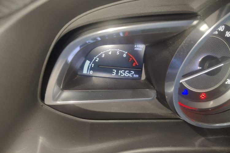 Used Mazda Mazda 3 Axela 2016 Sedan 1.5L Manual Luxury Model
