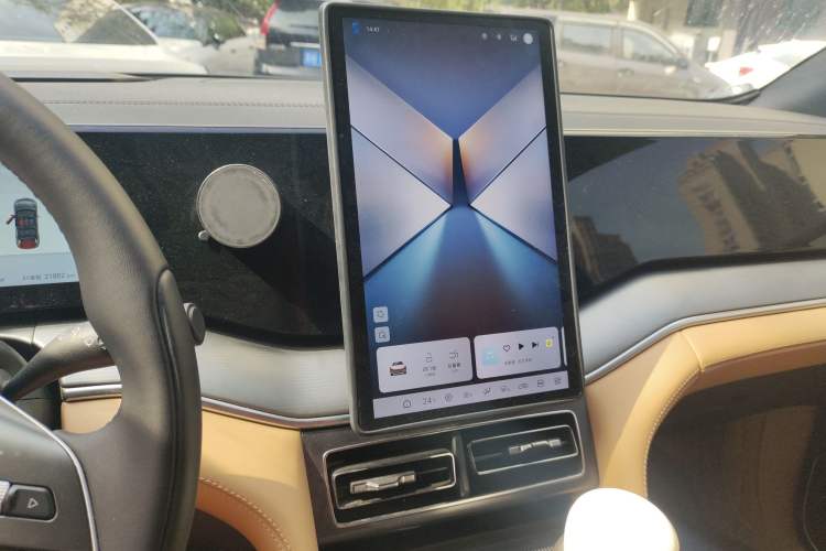 Used BYD Song L DM-i 2024 112 km Leading Edition Audio And AC Panel