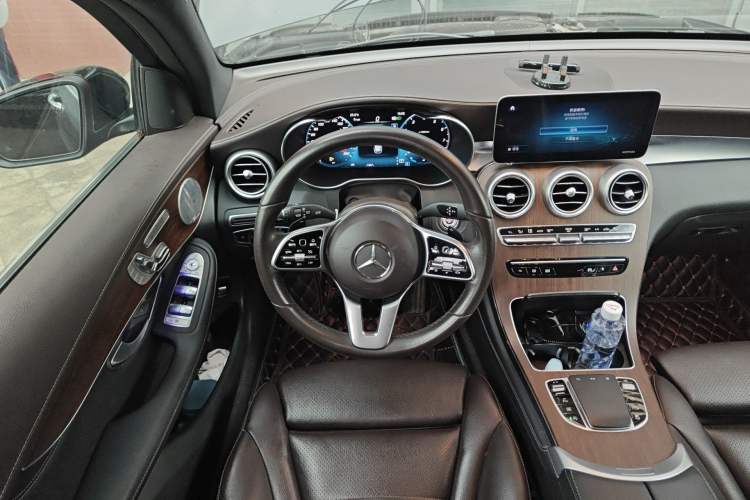 Used Mercedes-Benz GLC 2020 GLC 300 L 4MATIC Luxury Model