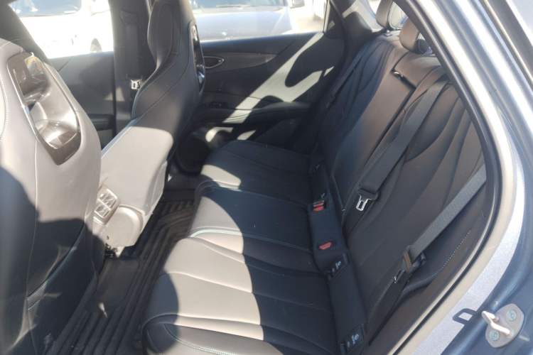 Used BYD Seal 06 New Energy 2025 EV 545KM Flagship Edition Interior 4