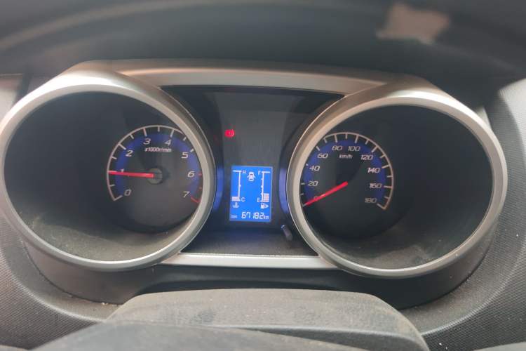 Used CHANGAN KAICHENG Ounuo S 2014 1.5L Base Version Instrument Cluster