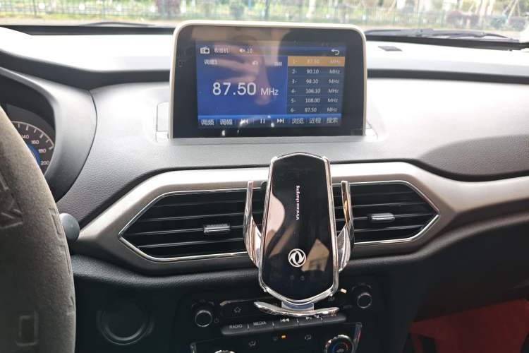 Used Dongfeng Fengon S560 2019 1.8L Manual Urban Model