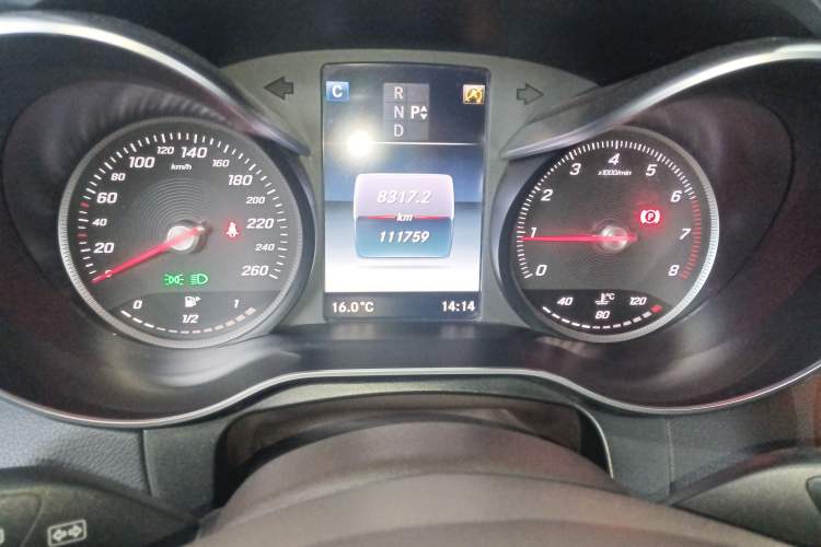 Used Mercedes-Benz GLC 2019 GLC 260 L 4MATIC Dynamic Model
