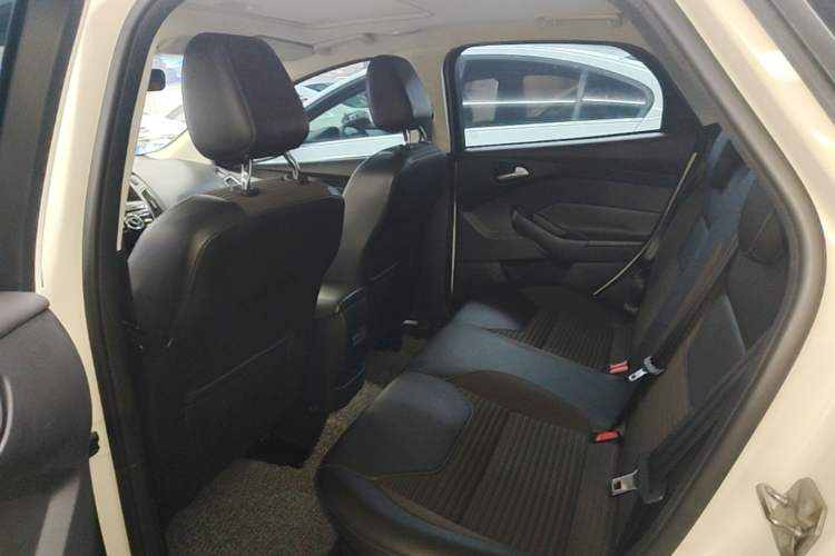 Used Ford Focus 2017 Hatchback 1.6L Automatic Fashion Edition Smart Drive Version