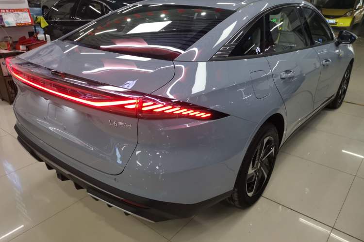 Used Geely Galaxy L6 2025 EM-i 140km Explorer+ Edition Rear Right 45 Deg