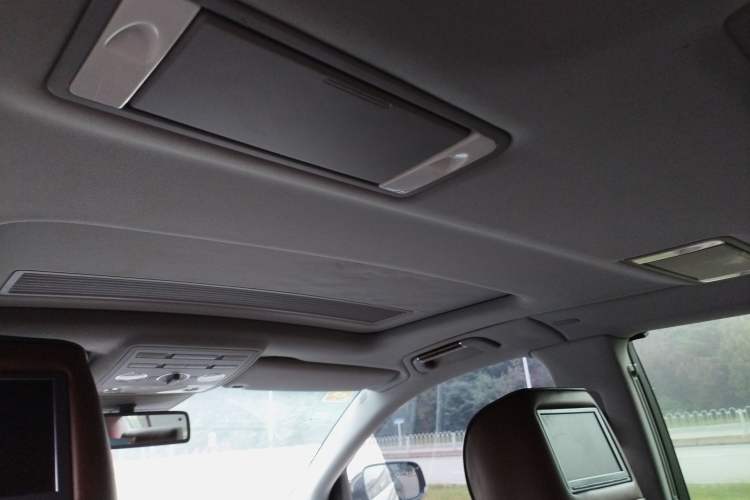 Used Volkswagen Phaeton 2012 4.2L Luxury Custom Edition
