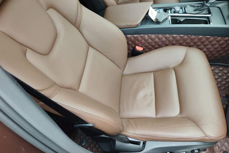 Used Volvo XC60 2020 T5 4x4 Zhiyi Luxury Edition