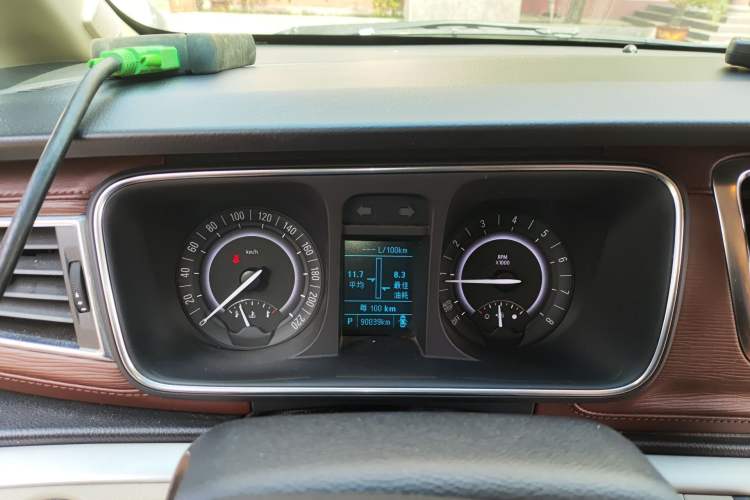 Used Buick GL8 2018 28T Luxury Model China VI Standard
