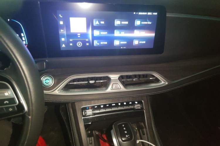 Used Dongfeng Fengon 580 2022 1.5T Automatic Luxury Version Audio And AC Panel