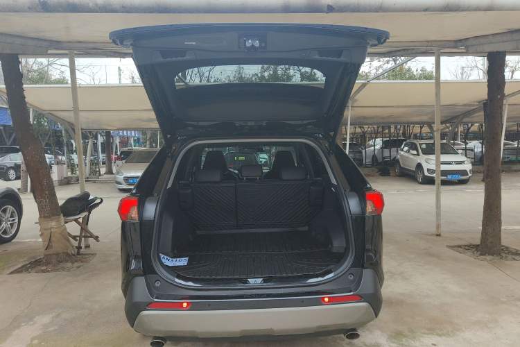 Used Toyota RAV4 2023 Dual-Engine 2.5L E-CVT Four-Wheel Drive Elite Plus Edition