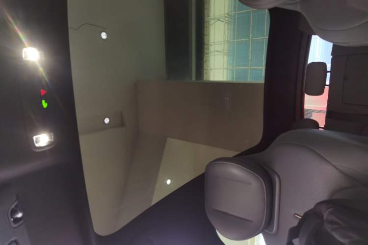 Used Lynk & Co Z20 2025 530 km Range Rear-Wheel Drive Max
