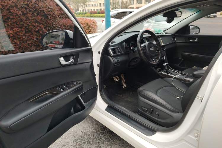 Used Kia K5 2016 2.0L Automatic LUX Driver Seat