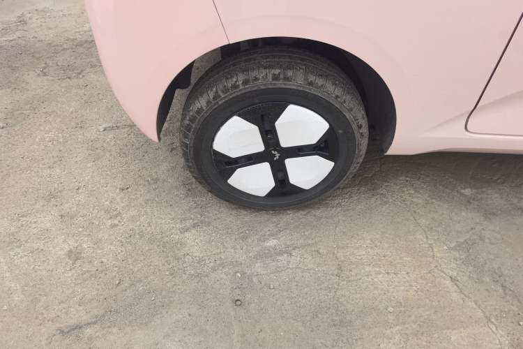 Used Wuling Hongguang MINIEV 2024 3rd Generation 215km Advanced Version
