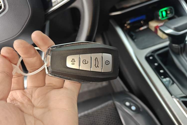 Used Geely Auto Emgrand 2023 4th Generation Champion Edition 1.5L CVT Prestige Model
