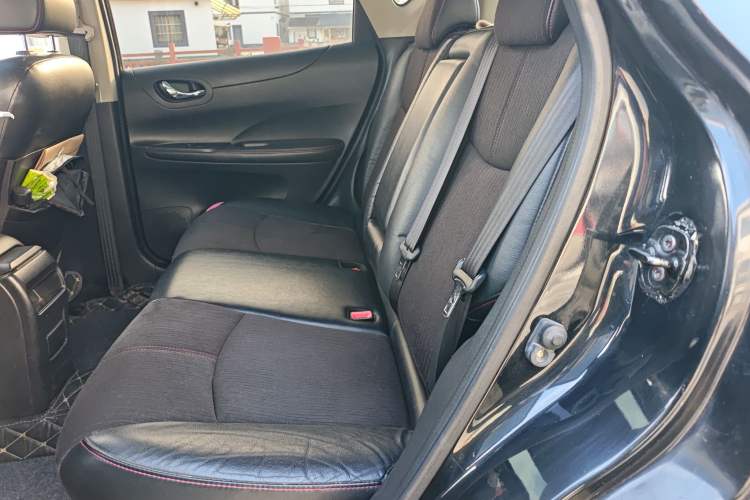 Used Nissan Tiida 2011 1.6T M-CVT Cool Edition
