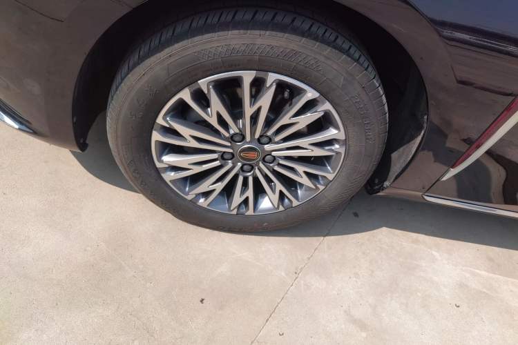 Used Hongqi H5 2025 1.5T DCT Qiyun 500 000th Unit Commemorative Edition
