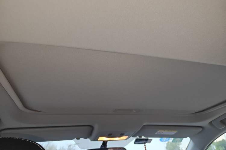 Used Toyota RAV4 2016 2.0L CVT Two-Wheel Drive Fashion Edition China V Standard