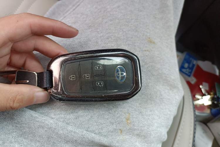 Used Toyota SIENNA 2023 2.5L Hybrid Comfort Edition
