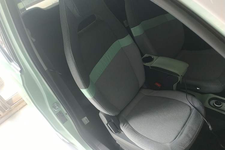 Used Wuling Hongguang MINIEV 2021 Macaron Premium Model – Lithium Iron Phosphate Right Front Seat