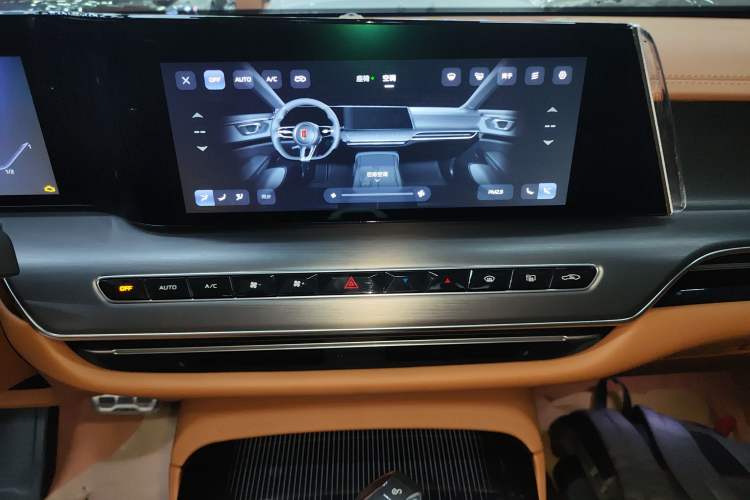 Used Hongqi H9 2025 2.0T Two-Wheel-Drive Flagship Private Enjoyment Style 5 Seats
