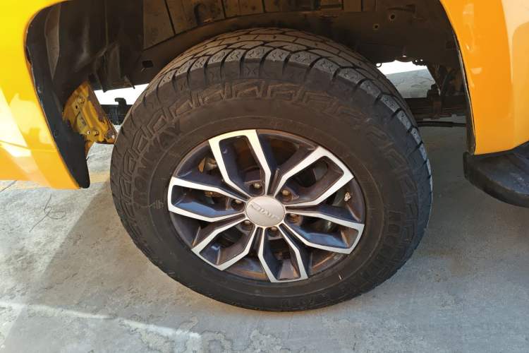 Used JMC Yuhu EV 2022 4x2 LX JX1032PSEF5BEV Exterior 5